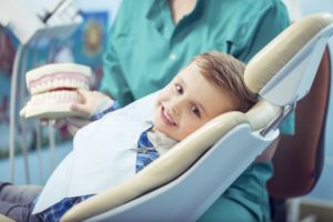 happy child at dentist 